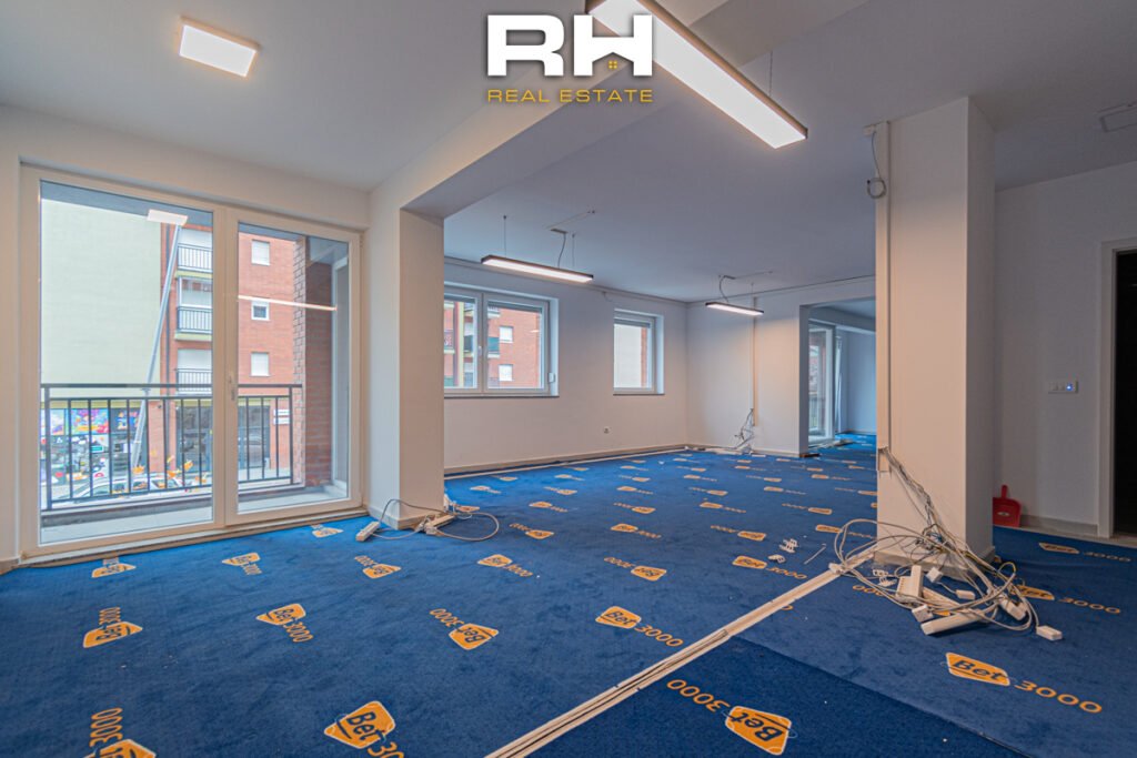 Lokal 185m² me #QIRA në Emshir