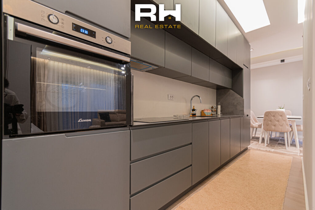 Banesë 105m² me #QIRA te Rruga A