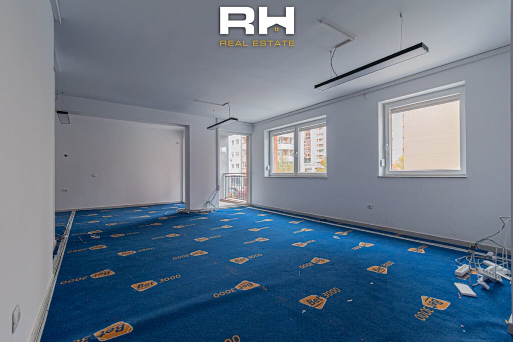 Lokal 185m² me #QIRA në Emshir