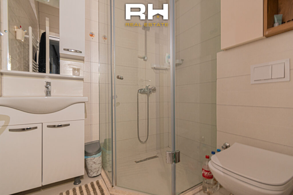 Banesë 105m² me #QIRA te Rruga A