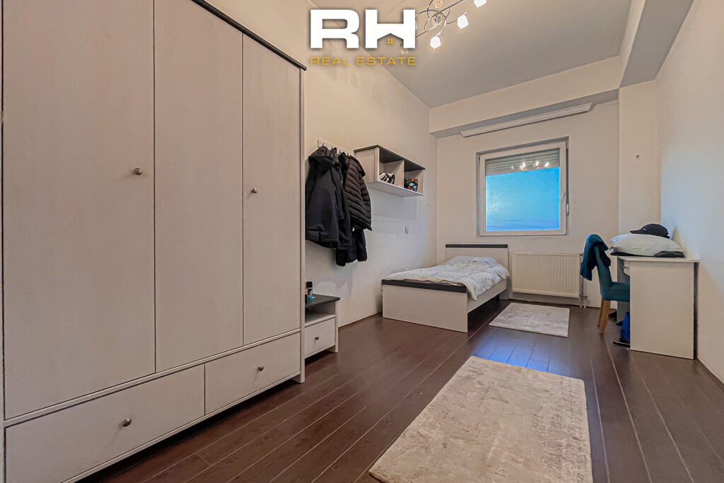 Banesë 118m² me #QIRA në Ulpianë