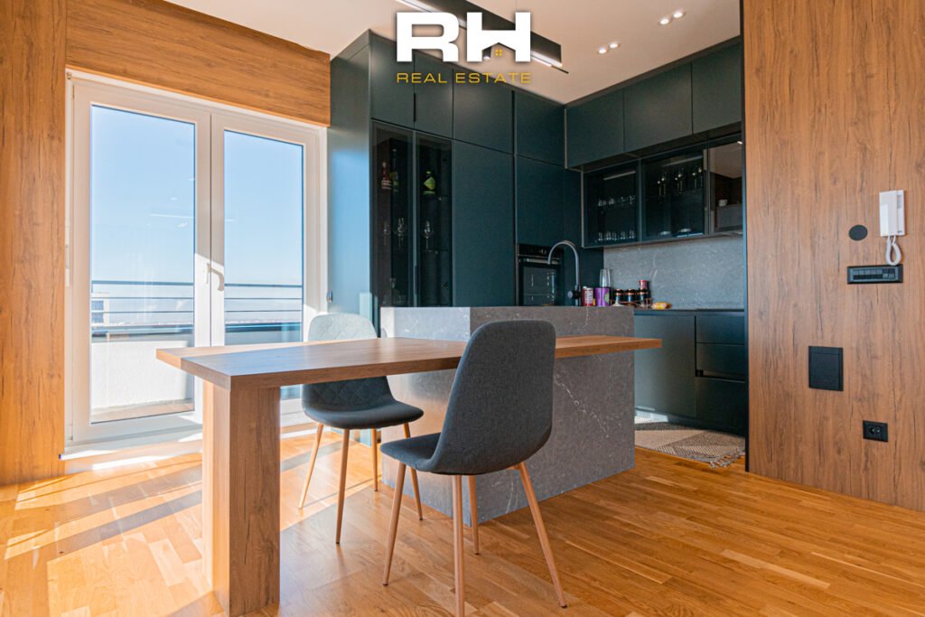 Penthouse 125m² + 40m² me #QIRA në Velani
