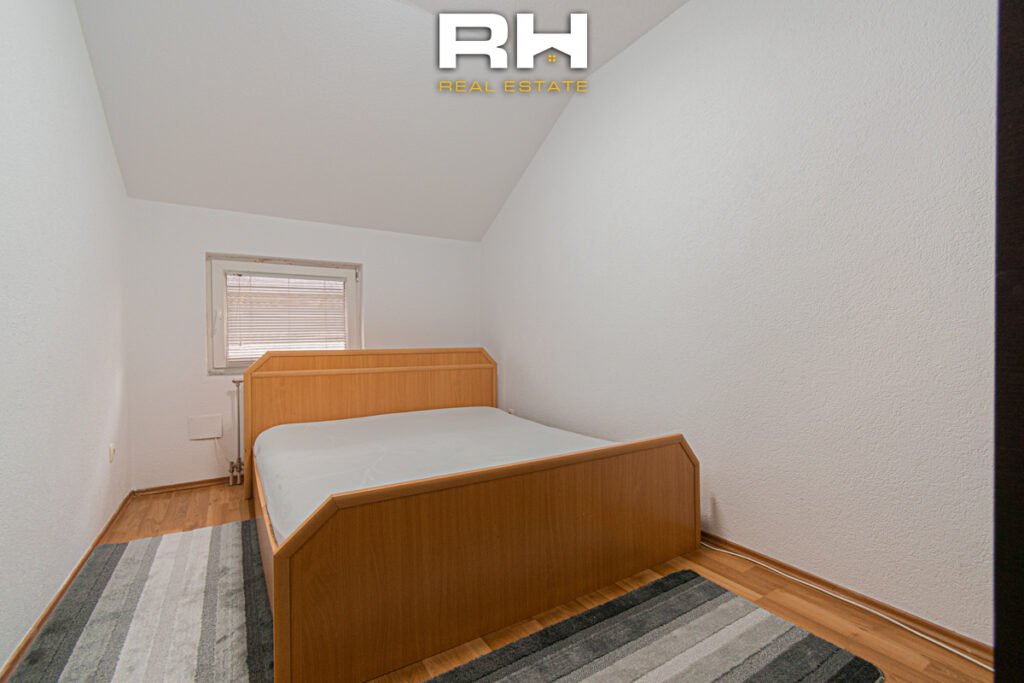 Kat Shtëpie 140m² me #QIRA në Dardani