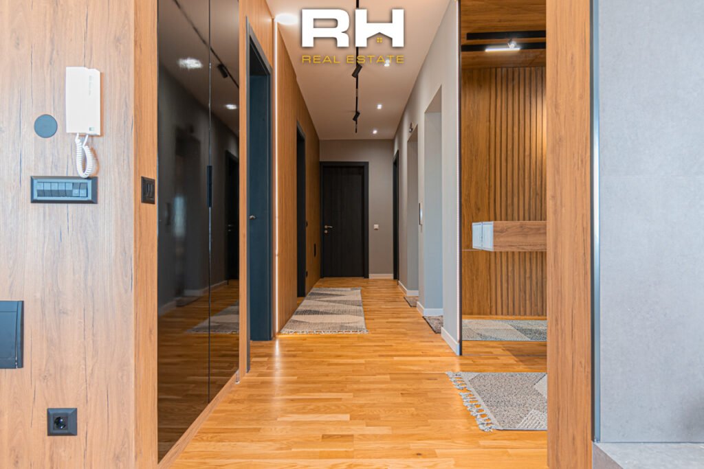 Penthouse 125m² + 40m² me #QIRA në Velani