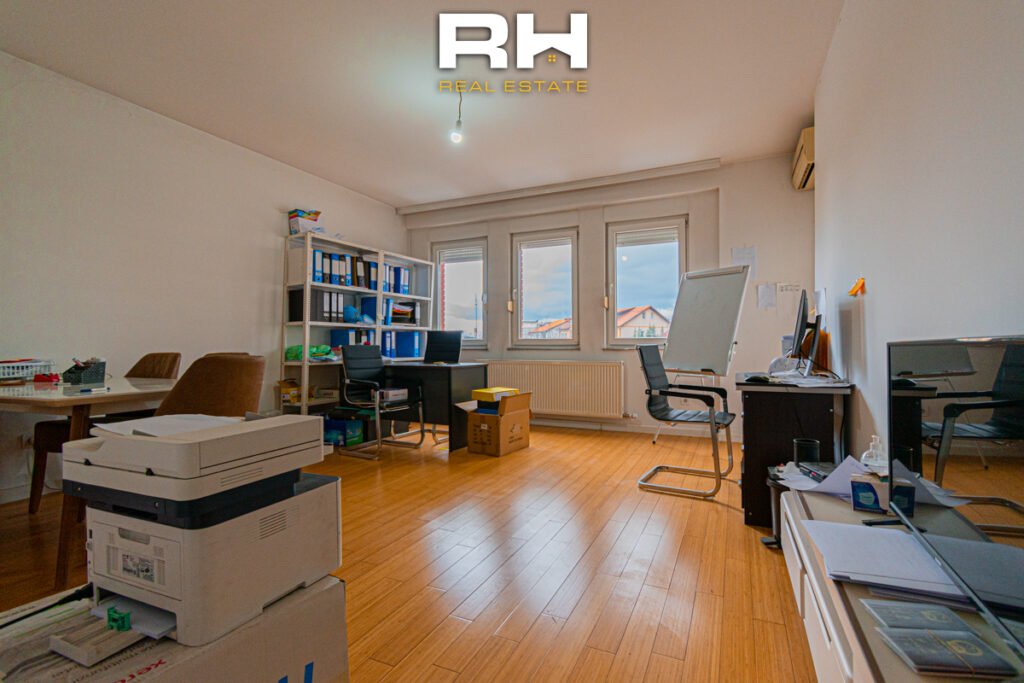 Banesë – Zyre 113m² me #QIRA te Rruga B
