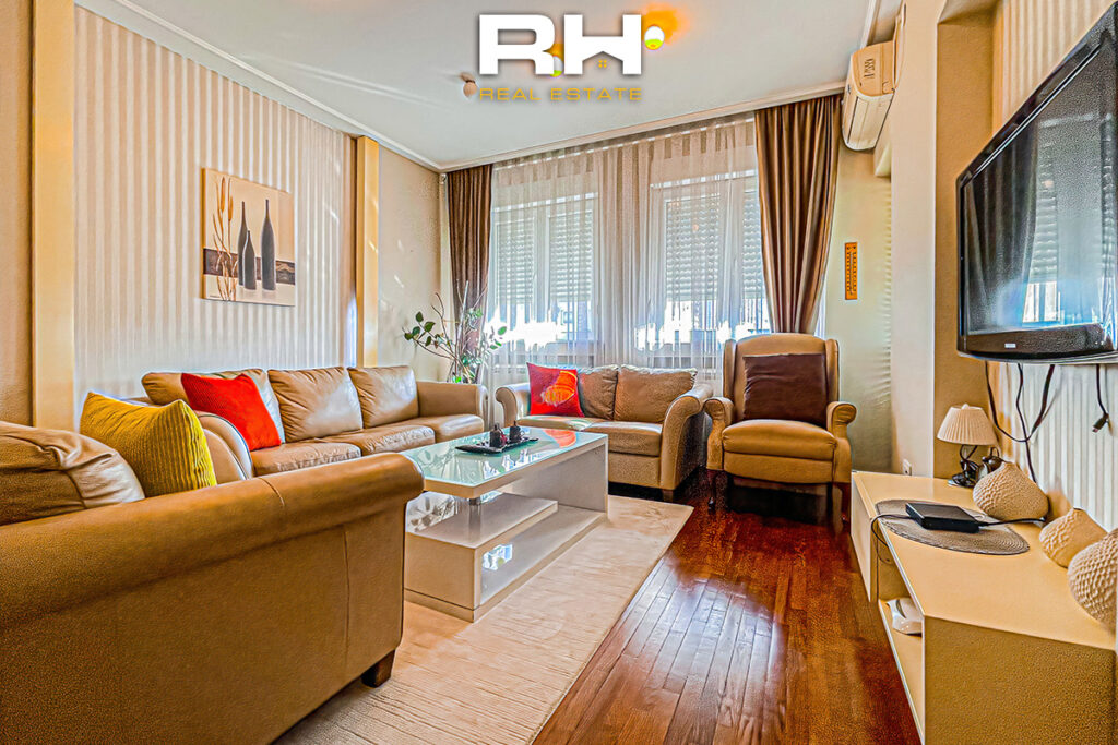 Banesë 80m² me #QIRA në Qendër