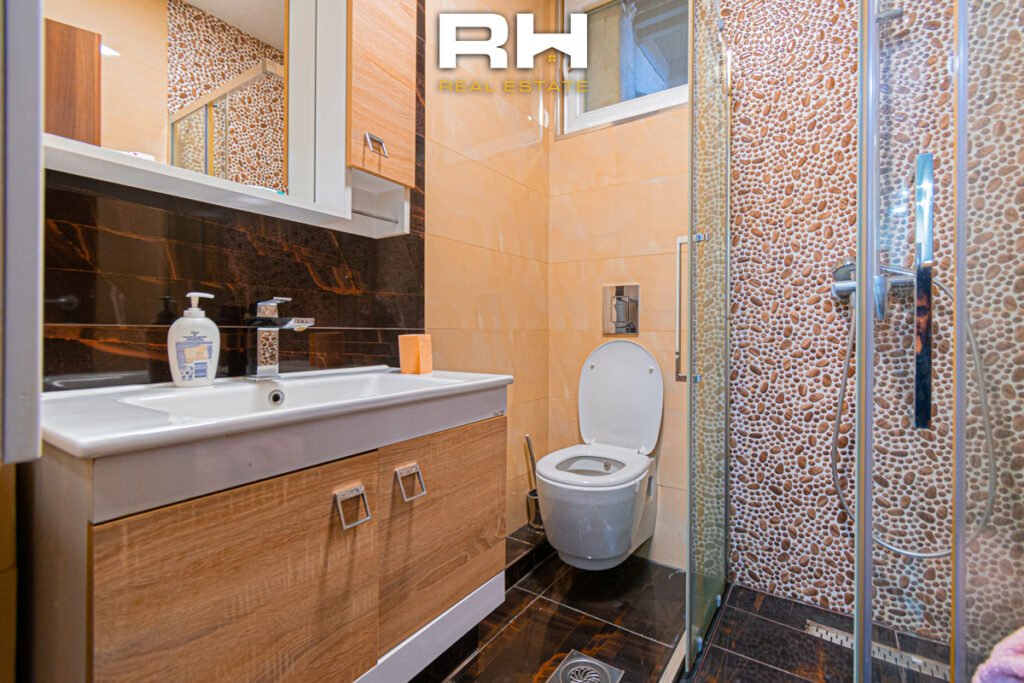 Banesë 90m² me #QIRA në Aktash