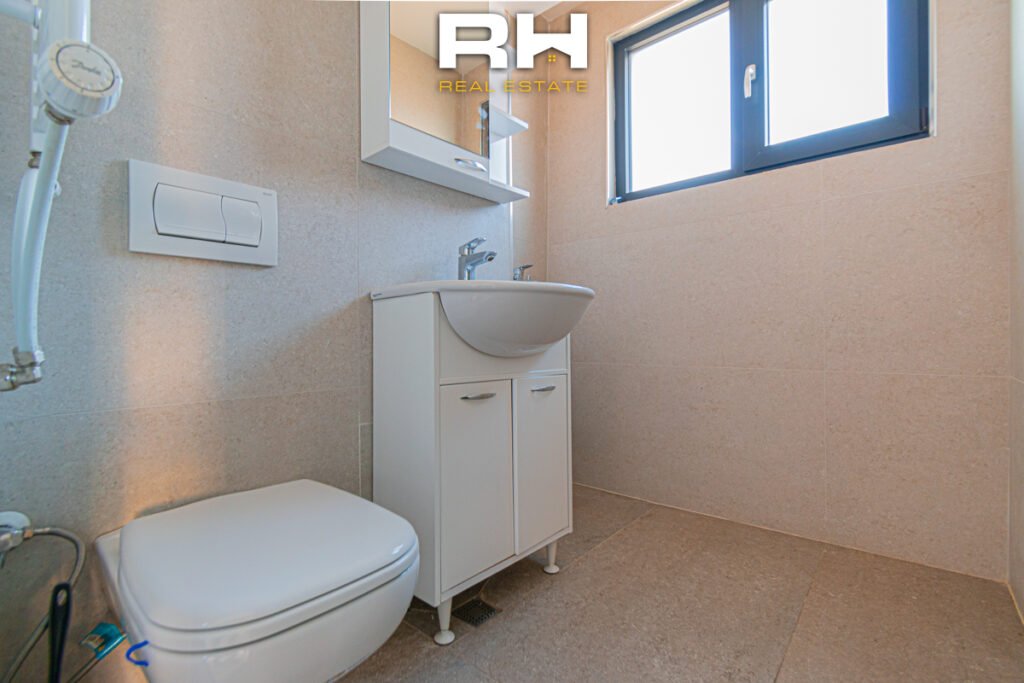 Banesë – Zyre 36m² me #QIRA në Dardani