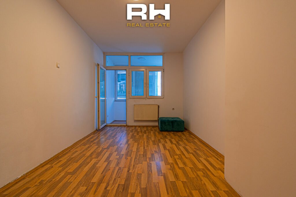 Lokal 120.25m² me #QIRA në Ulpianë