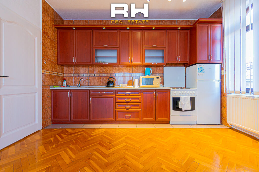 Kat shtëpie 115m² me #QIRA në Dragodan