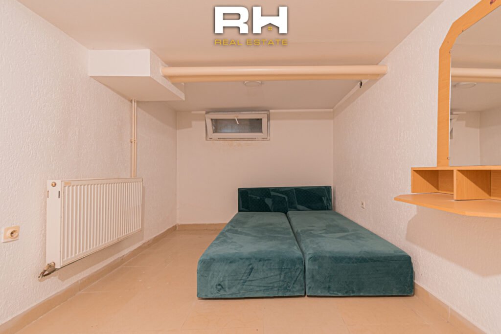 Lokal 120.25m² me #QIRA në Ulpianë