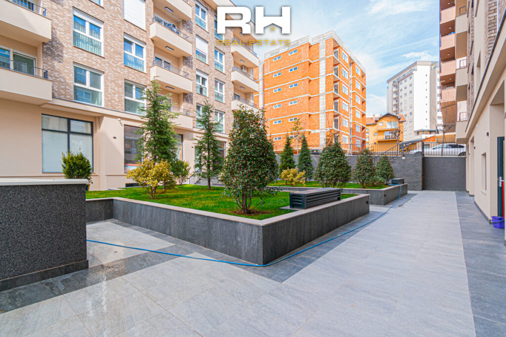 Lokal 136m² me #QIRA në Mati 1