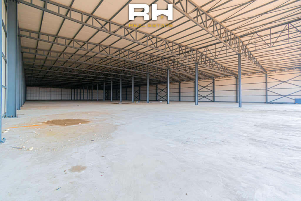 Depo 3270m² me #QIRA në Lipjan