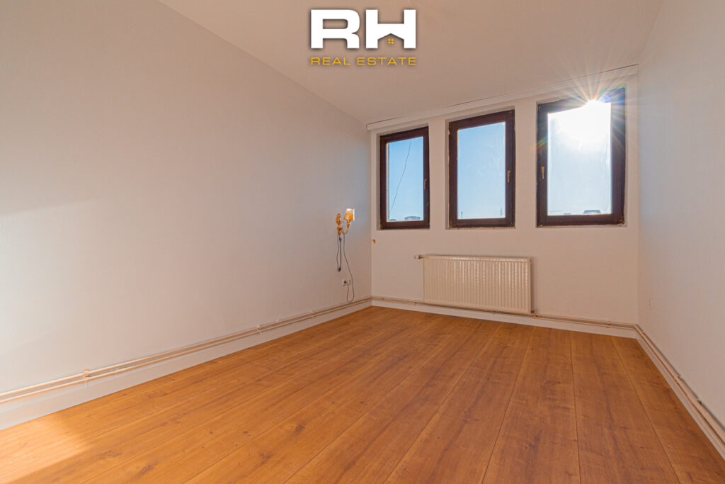 Shtëpi 530m² në SHITJE në Taslixhe