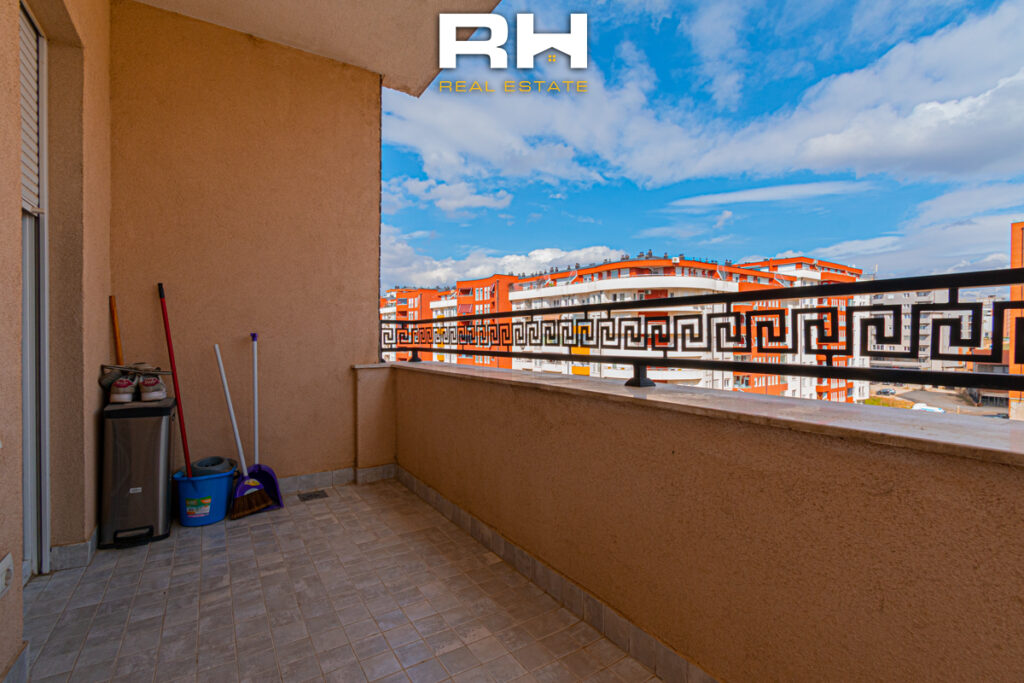 Banesë 120m² me #QIRA në Rrugën C