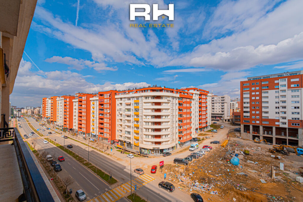 Banesë 120m² me #QIRA në Rrugën C