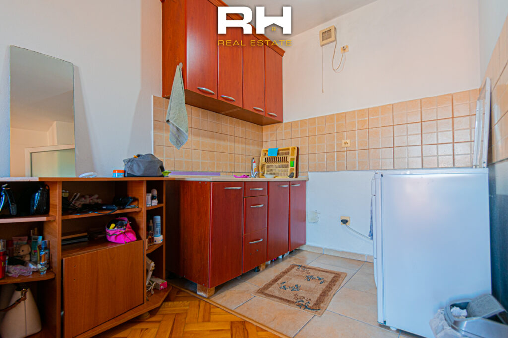 Garsonjerkë 32m² në SHITJE në Lagjen e Spitalit
