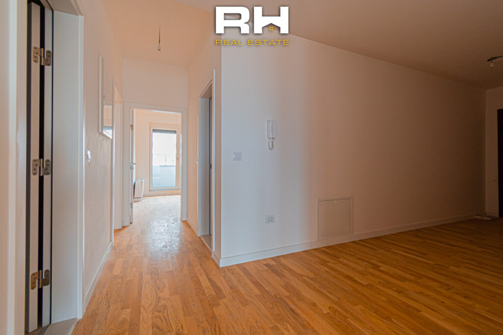 Banesë – Zyre 131m² me #QIRA në Lakrishtë