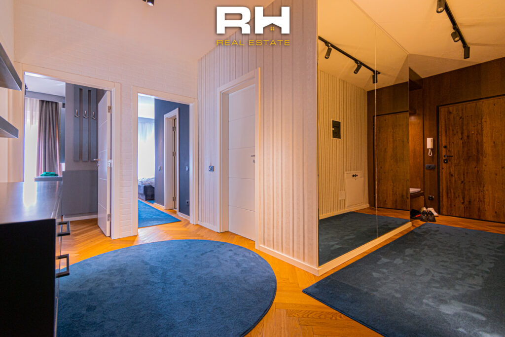 Banesë 120m² me #QIRA në Rrugën C