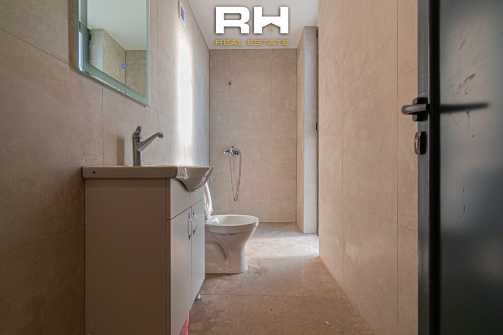 Objekt 700m² me #QIRA në Magjistralen Prishtinë-Ferizaj