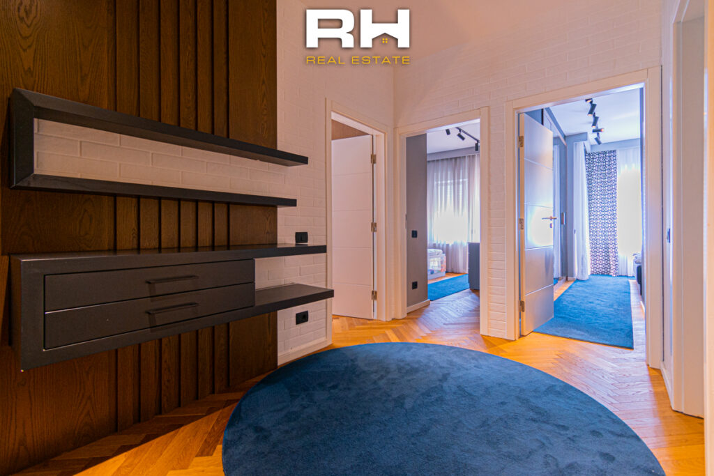 Banesë 120m² me #QIRA në Rrugën C
