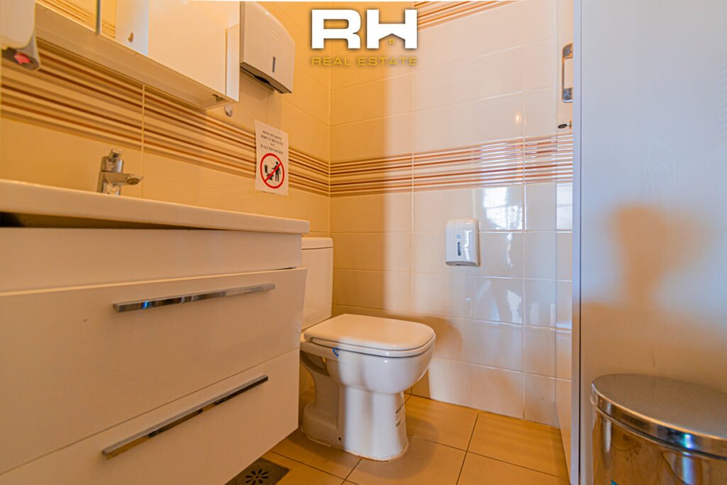 Lokal 85m² me #QIRA në Bregun e Diellit
