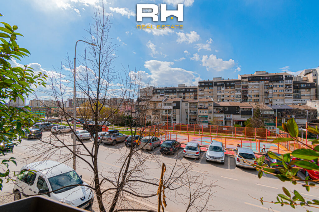 Zyre 184m² me #QIRA në Dardani