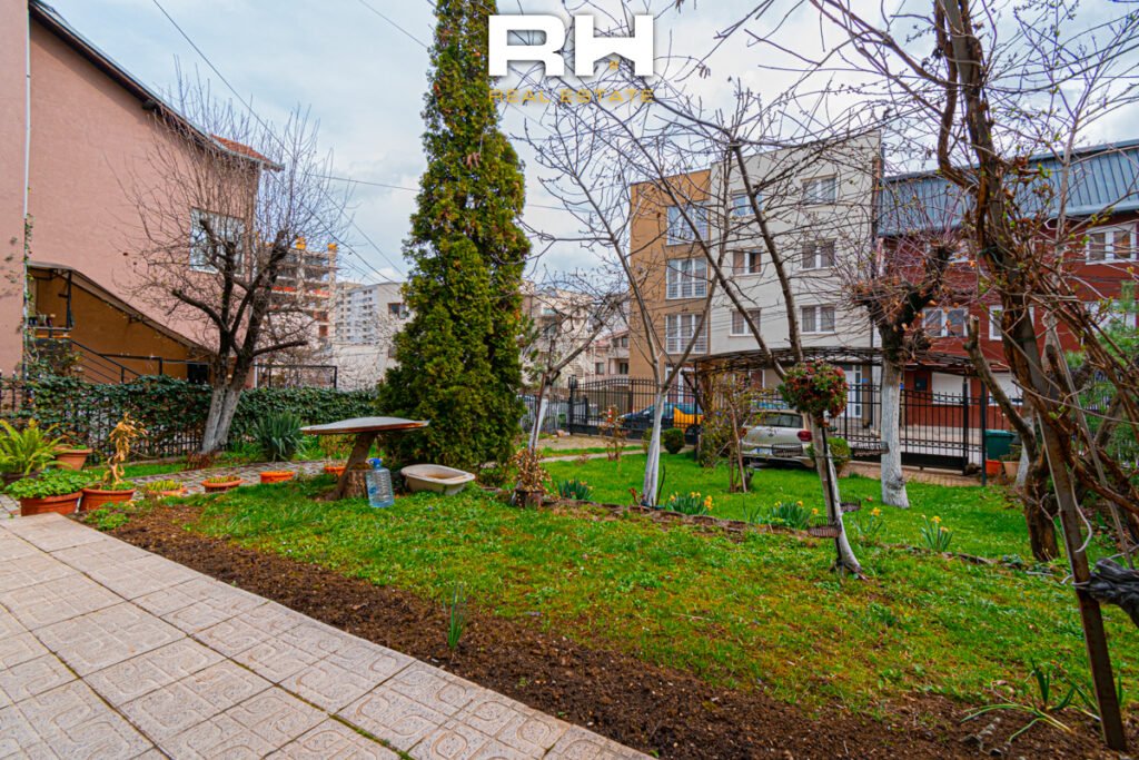 Kat shtëpie 85m² me #QIRA në Dragodan