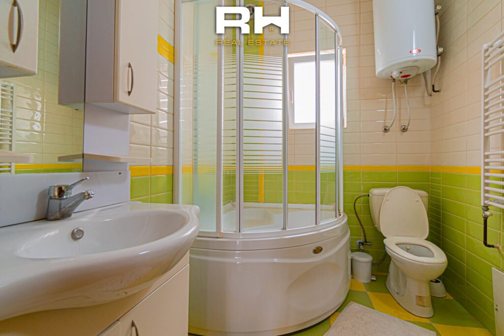 Kat shtëpie 85m² me #QIRA në Dragodan