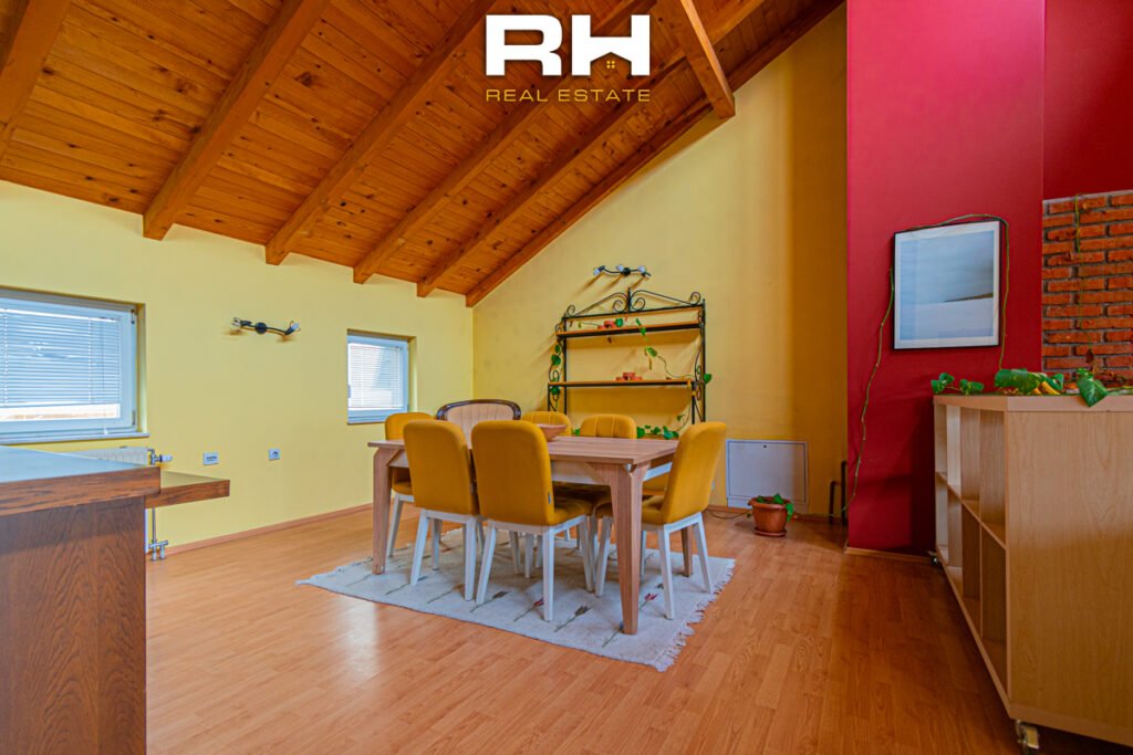 Kat shtëpie 85m² me #QIRA në Dragodan