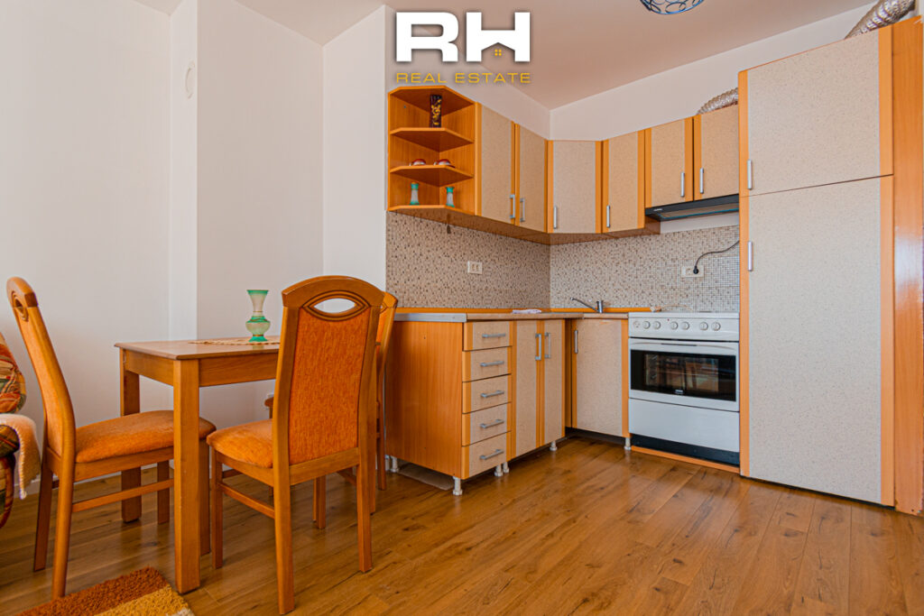 Banesë 80m² me #QIRA në Lakrishtë