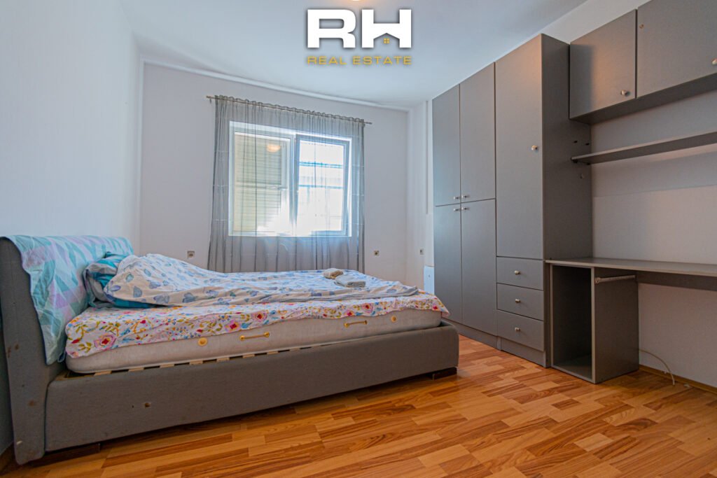 Shtëpi 85m² me #QIRA në Qendër