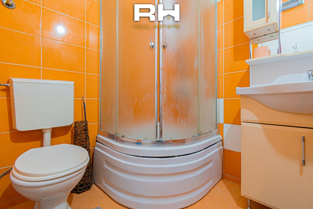 Shtëpi 85m² me #QIRA në Qendër