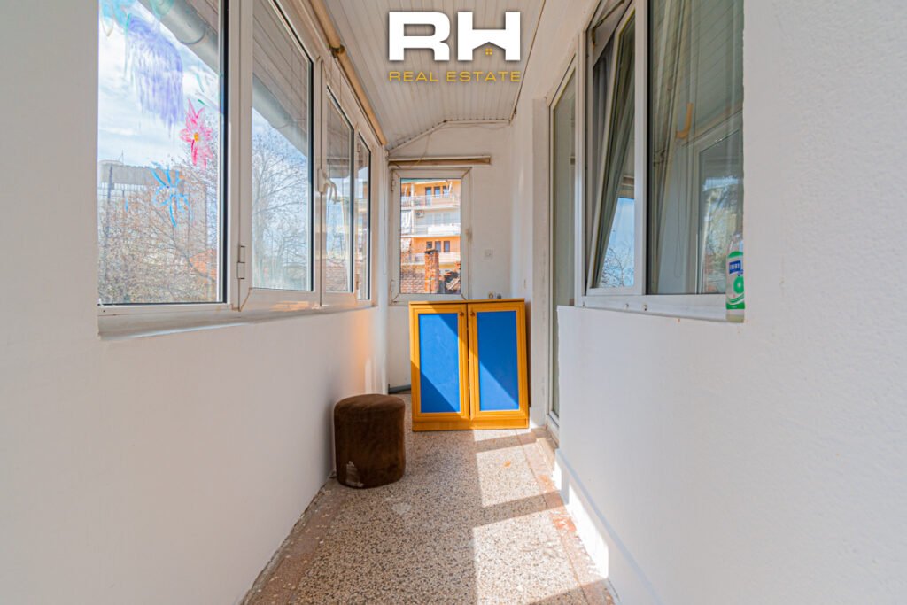 Shtëpi 85m² me #QIRA në Qendër