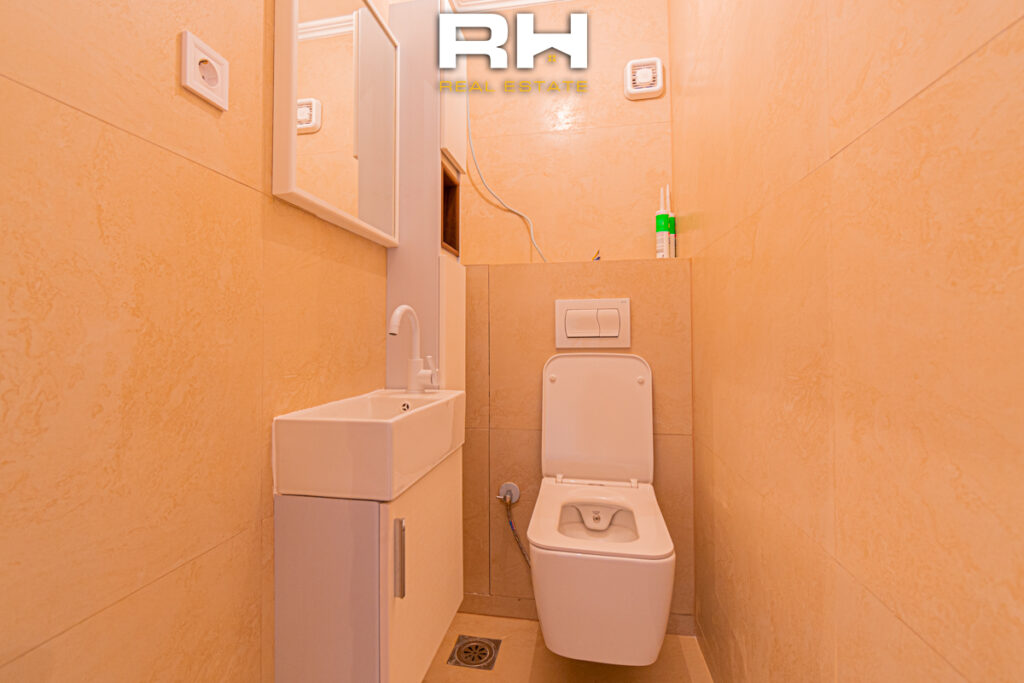 Banesë – Zyre 100m² neto me #QIRA në Bregun e Diellit