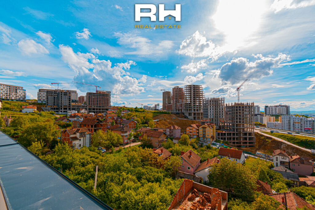 Penthouse 90m² + 100m² me #QIRA te Prishtina e Re