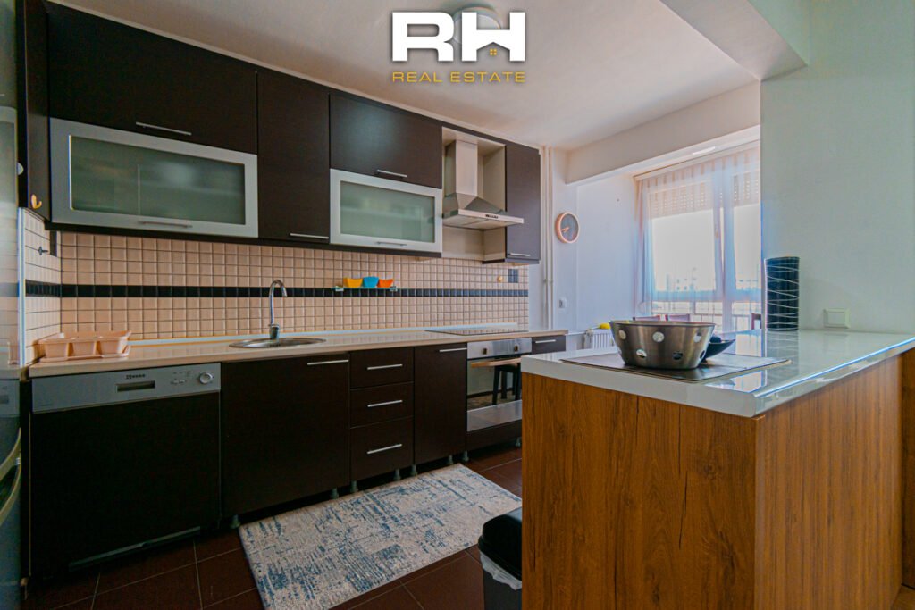 Banesë 80m² në #SHITJE në Qendër