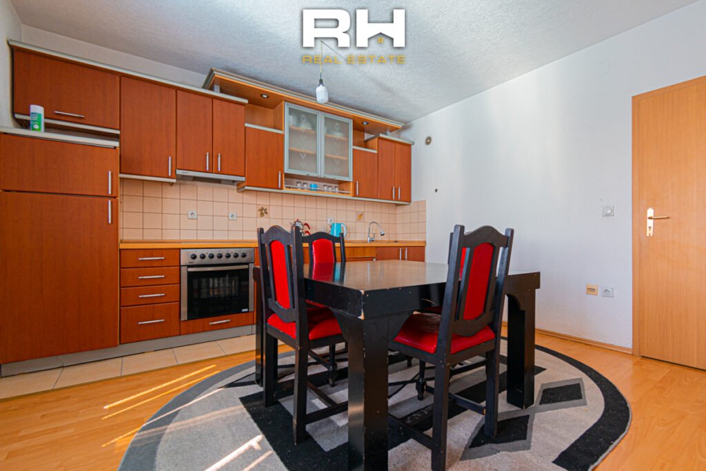 Banesë 120m² me #QIRA në Dragodan