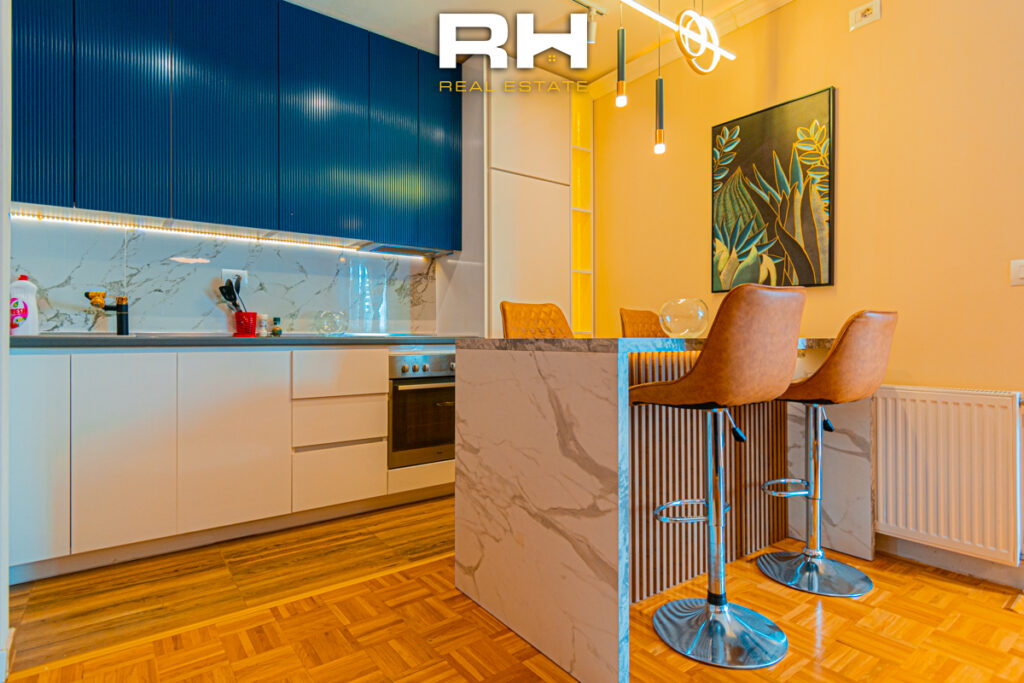 Penthouse 90m² + 100m² me #QIRA te Prishtina e Re