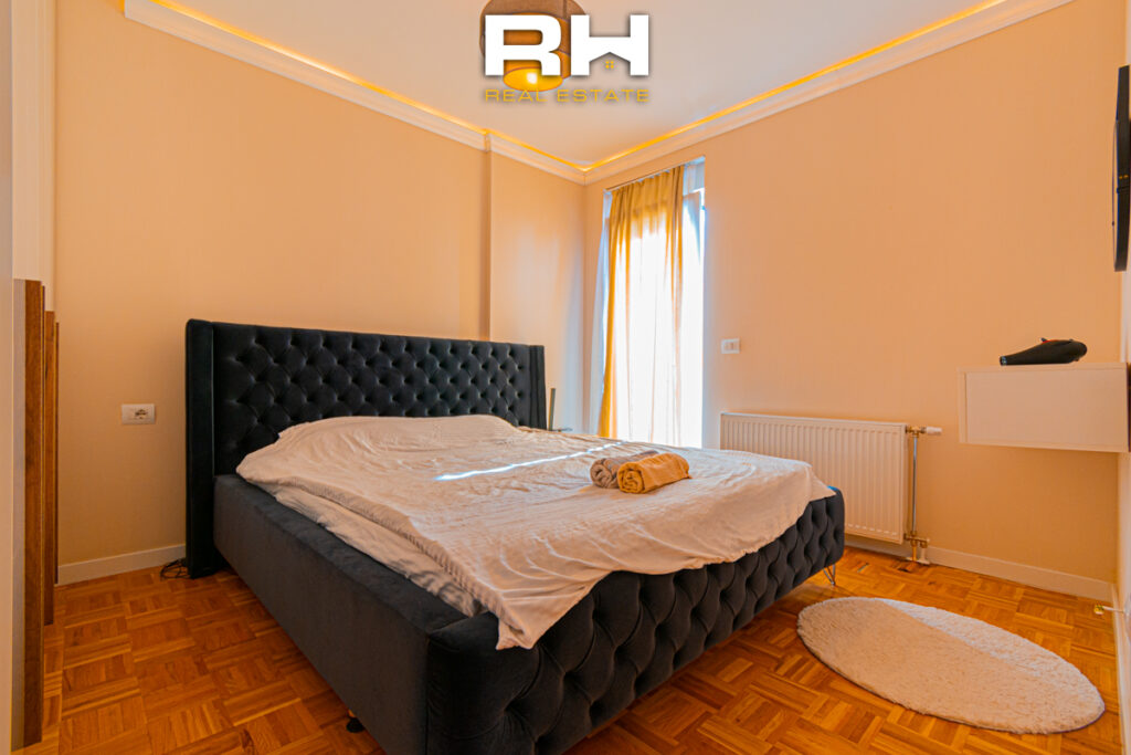 Penthouse 90m² + 100m² me #QIRA te Prishtina e Re