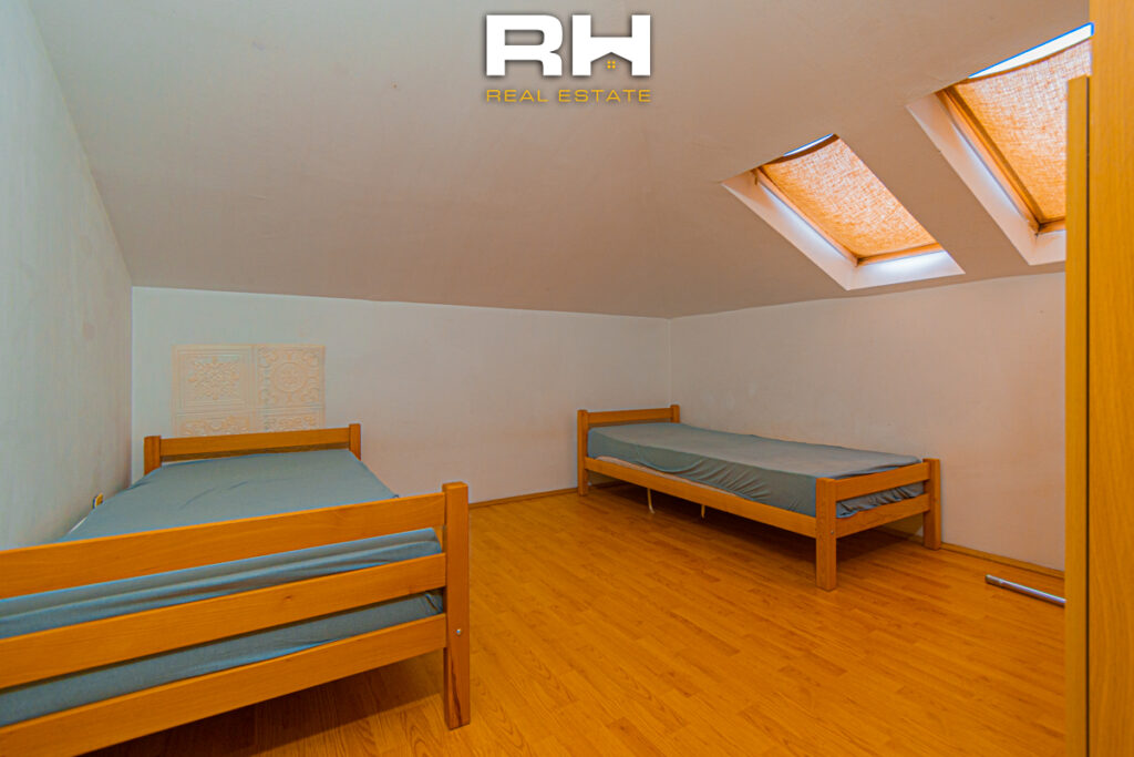 Banesë 74m² në SHITJE në lagjen Vellushë