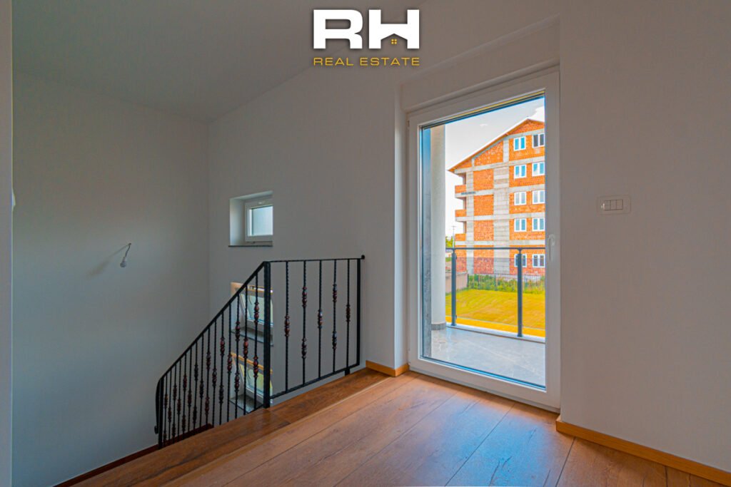 Shtëpi 200m² me #QIRA në Llapllasellë