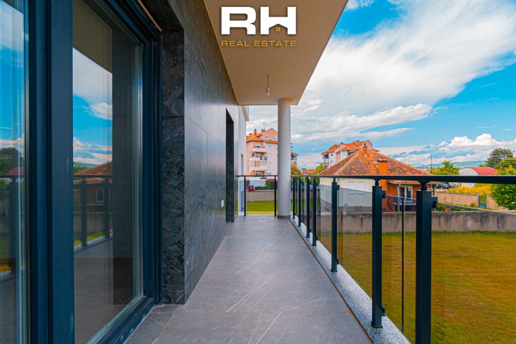 Shtëpi 200m² me #QIRA në Llapllasellë