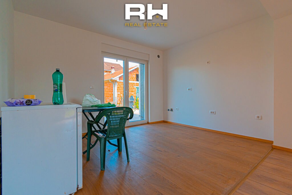 Shtëpi 200m² me #QIRA në Llapllasellë