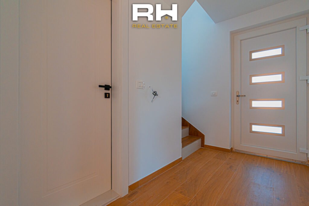 Shtëpi 200m² me #QIRA në Llapllasellë