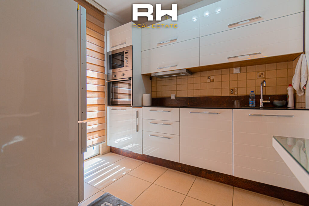 Banesë 68m² neto me #QIRA në Dardani