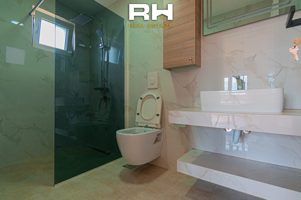 Shtëpi 200m² me #QIRA në Llapllasellë
