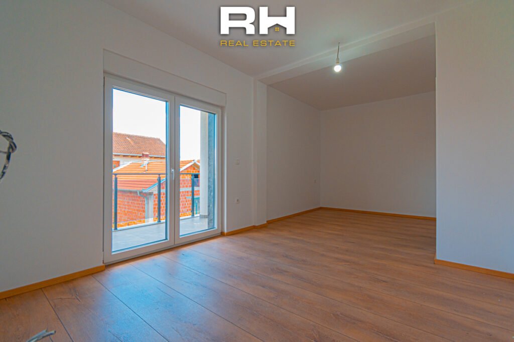 Shtëpi 200m² me #QIRA në Llapllasellë