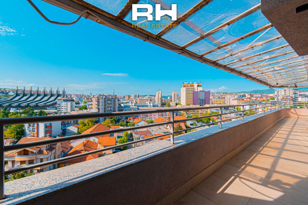 Banesë – Zyre 360m² + 60m² me #QIRA në Pejton