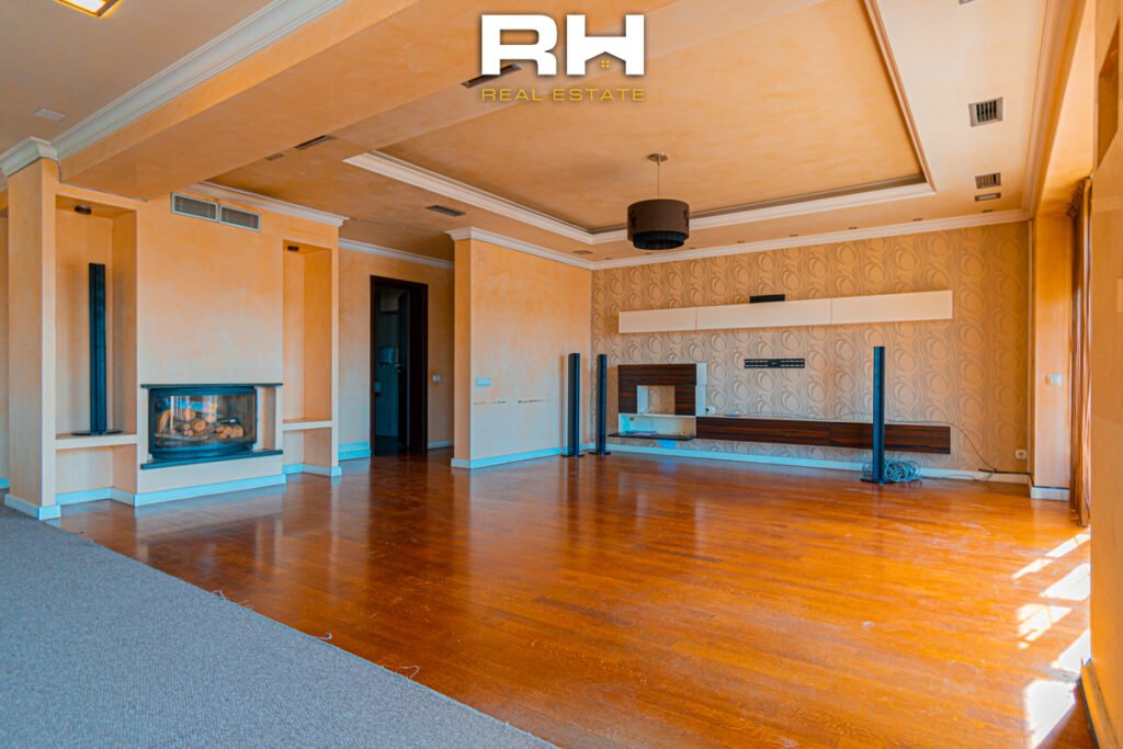 Banesë – Zyre 360m² + 60m² me #QIRA në Pejton